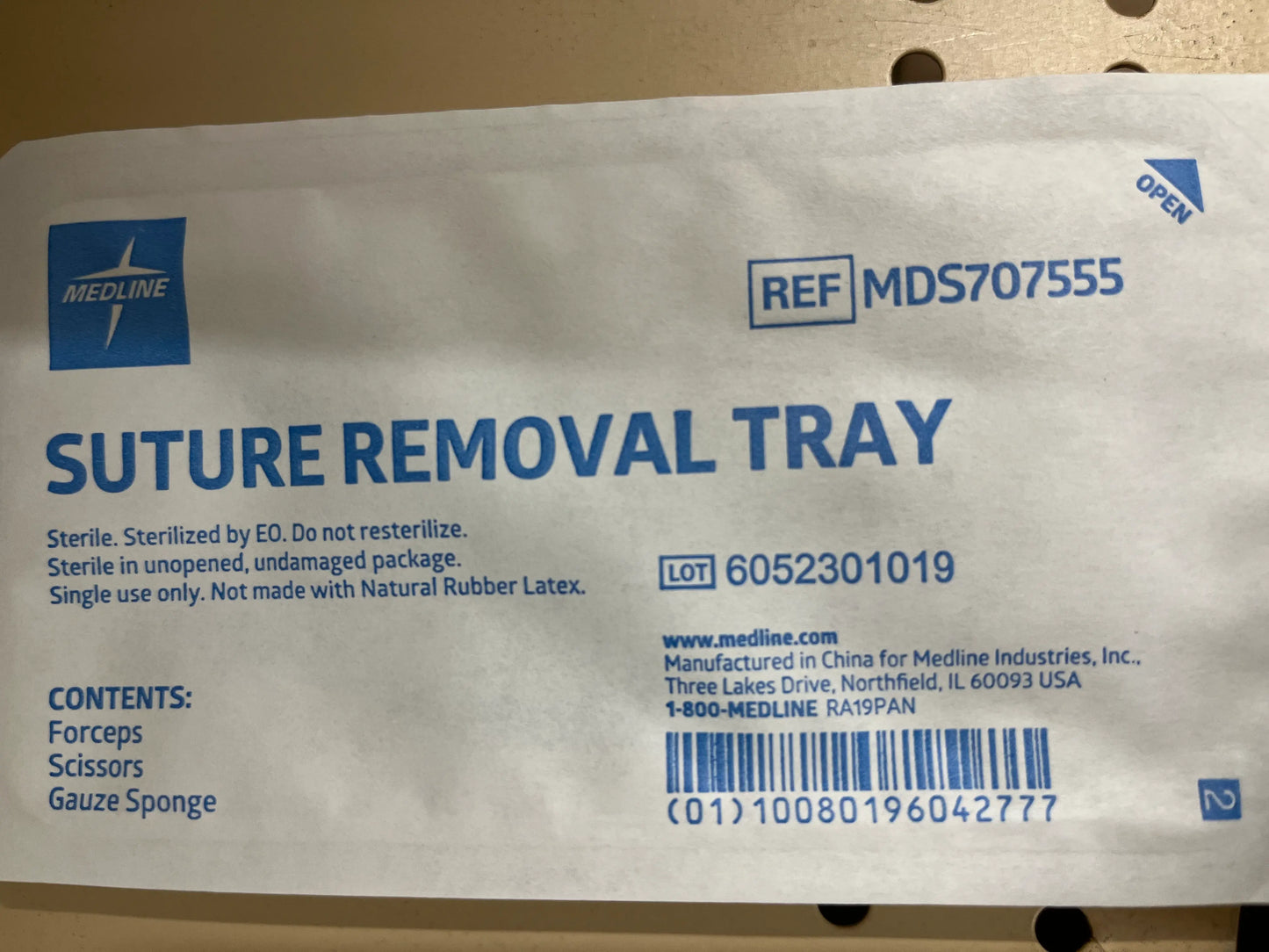 Product image for MDS707555 Medline Suture Removal Tray