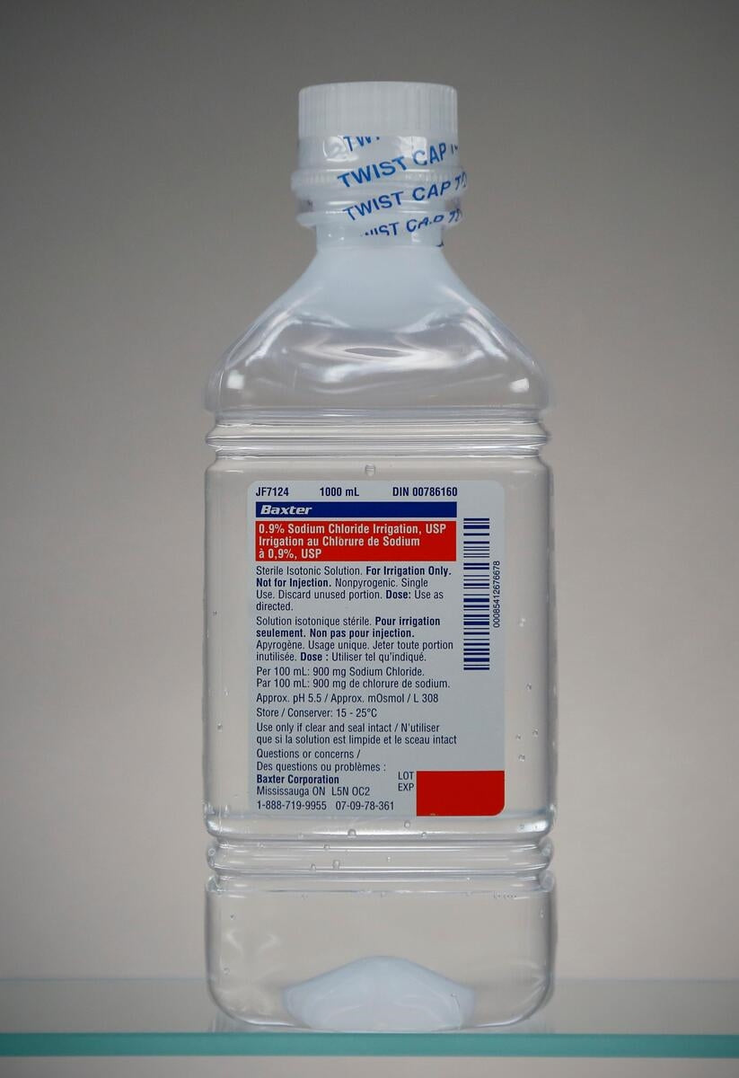 Baxter 0.9% Sodium Chloride Irrigation USP, 1000 mL plastic pour bottle, item JF7124.
