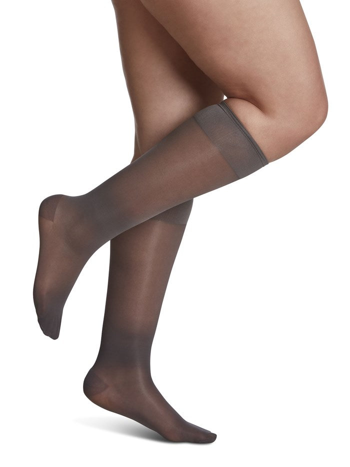 SIGVARIS (15-20mmHg) - Women's Sheer Fashion Closed Toe Calf Compression Hose